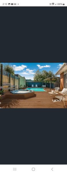 Cozy Escape, Sunbury